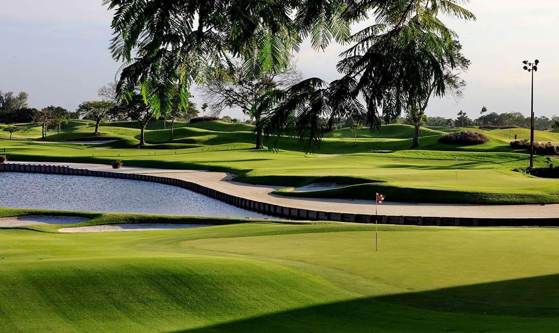 Dusit Thani Laguna Singapur Zewnętrze zdjęcie Golf course at the Royal Golf Club