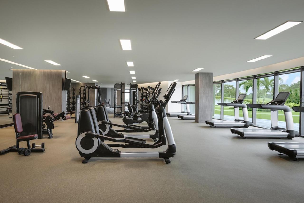 Dusit Thani Laguna Singapur Zewnętrze zdjęcie The gym at the Ritz-Carlton, Maldives