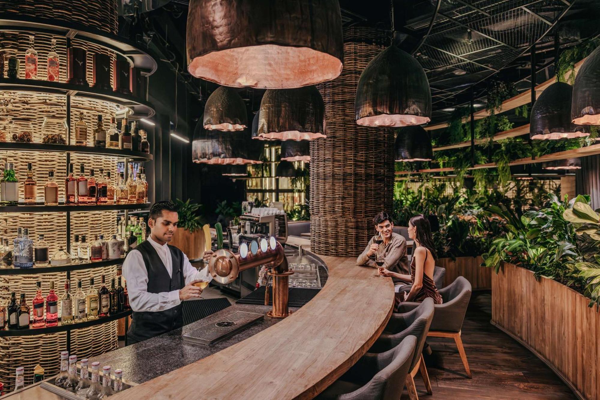 Dusit Thani Laguna Singapur Zewnętrze zdjęcie The interior of a typical Starbucks Reserve store